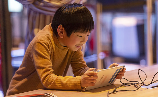 プロゲーマーという職業やゲームを作りたいという子供ならではの夢を叶えるきっかけを作ります。